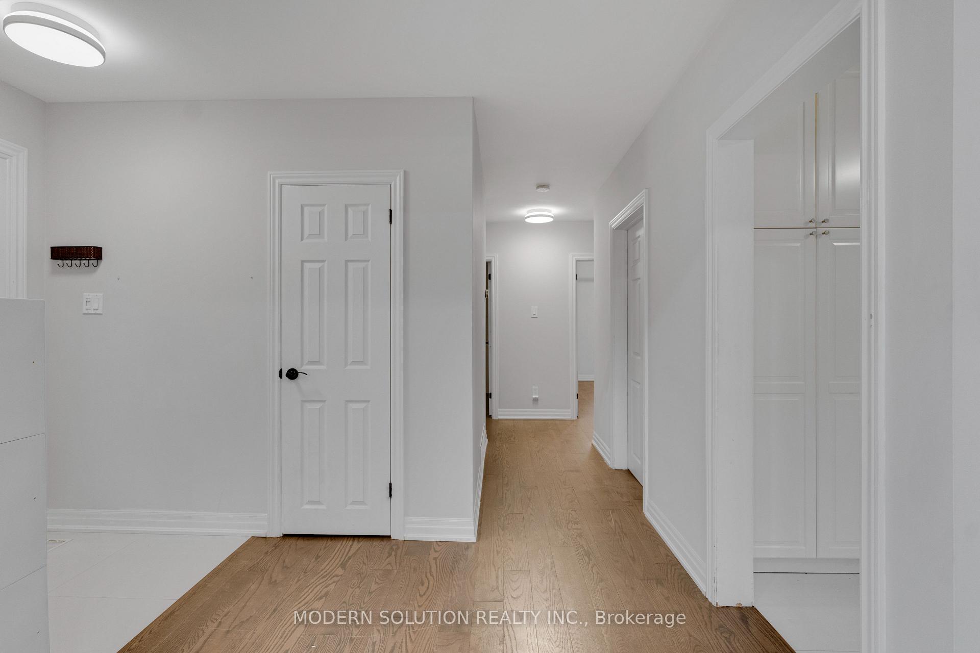 Photo 16 of 2 Caswell Drive, North York, Newtonbrook East — HOMEH
