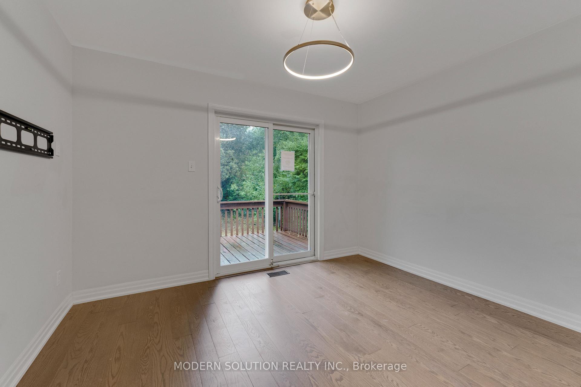 Photo 20 of 2 Caswell Drive, North York, Newtonbrook East — HOMEH