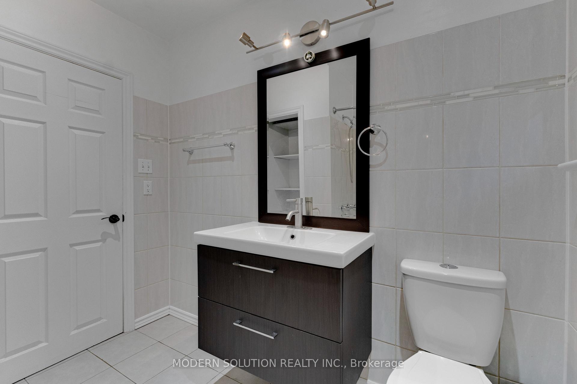 Photo 23 of 2 Caswell Drive, North York, Newtonbrook East — HOMEH