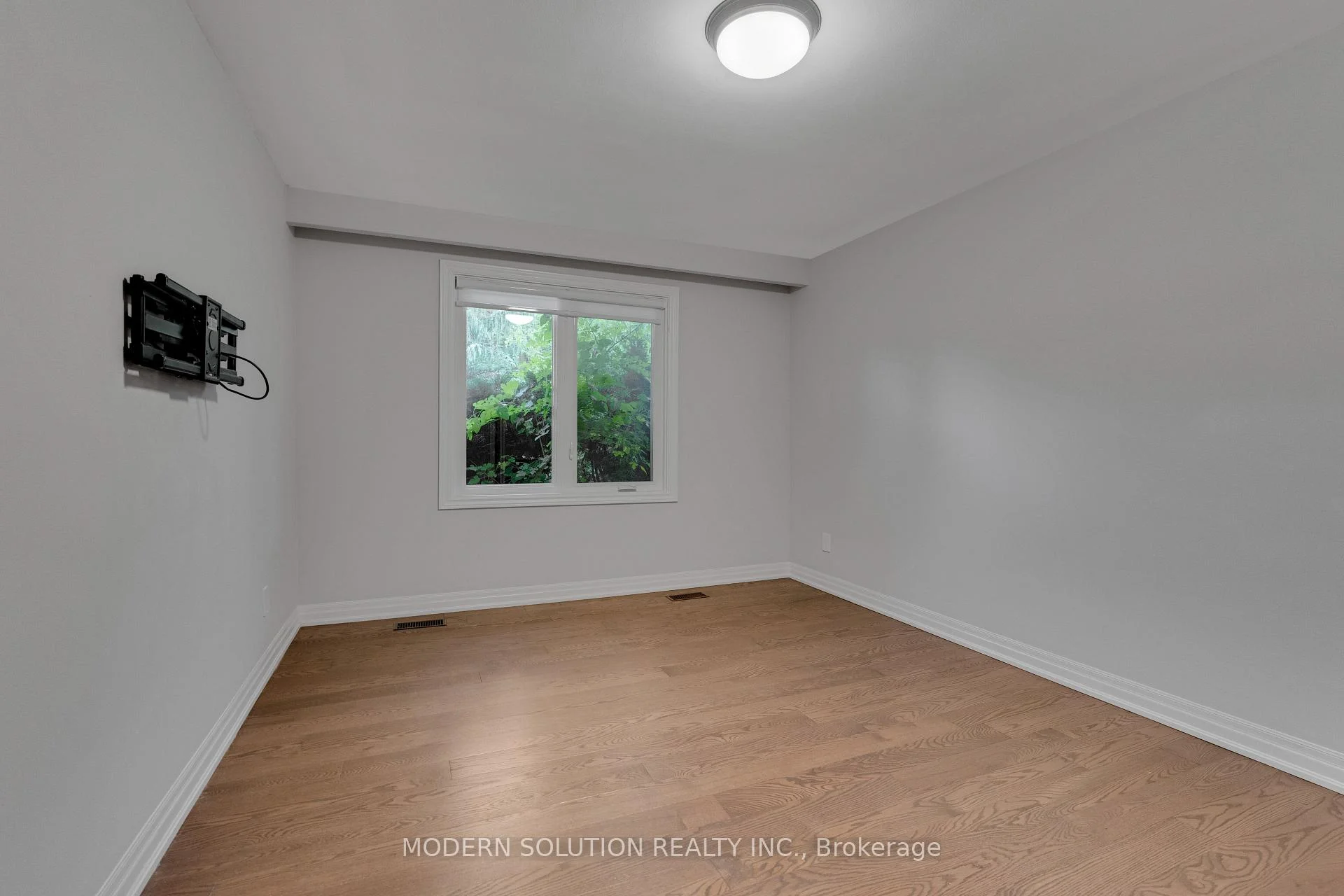 Photo 22 of 2 Caswell Drive, North York, Newtonbrook East — HOMEH
