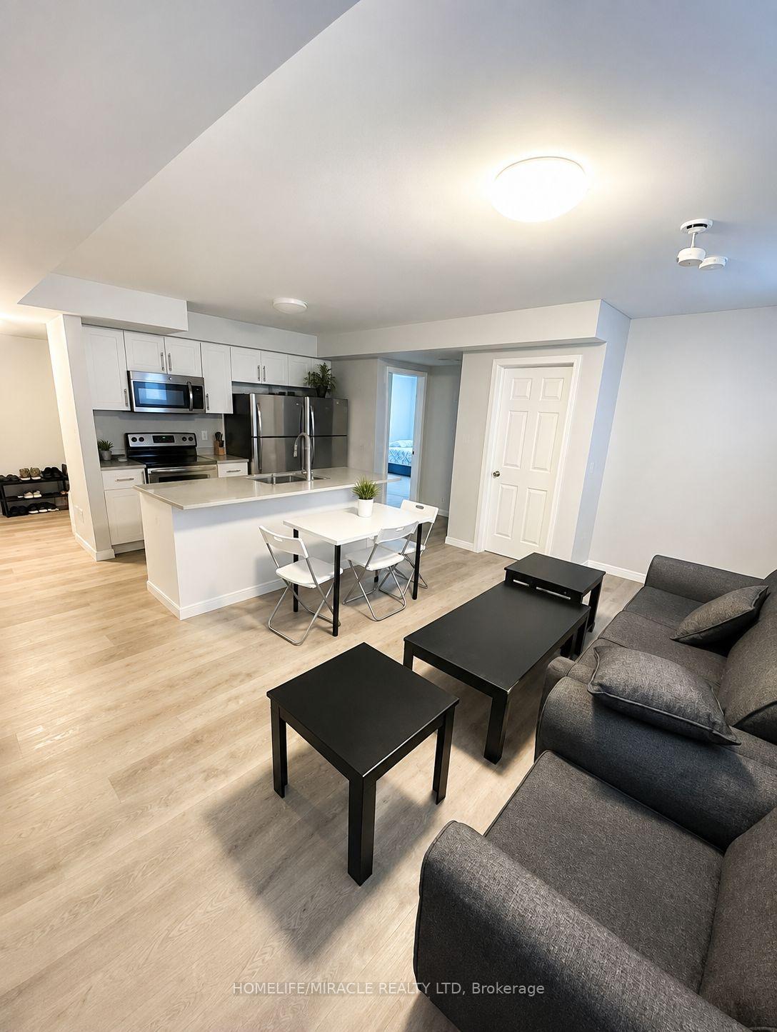 Photo 3 of Unit 9, 252 Penetanguishene Road, Barrie, Georgian Drive — HOMEH