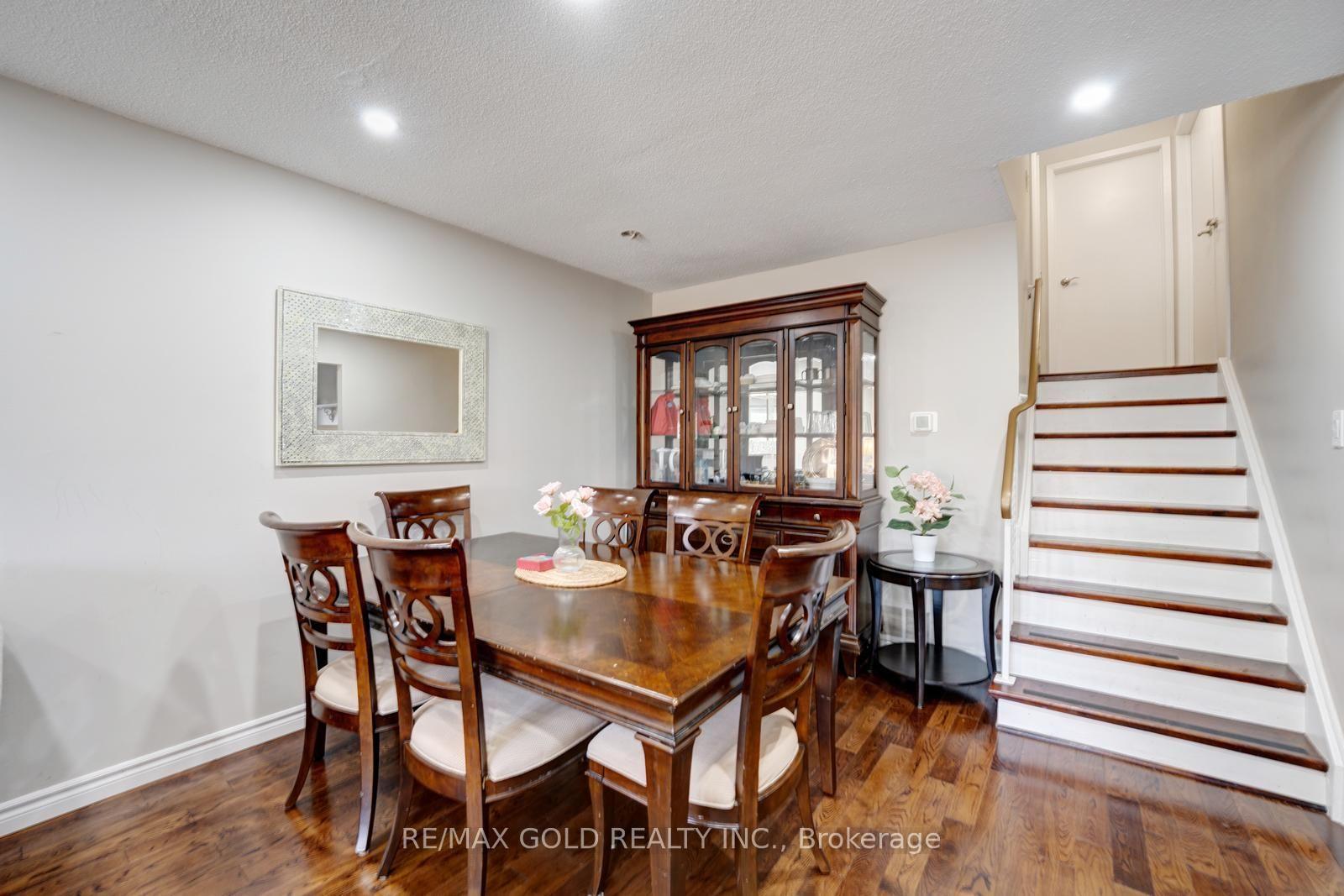 Photo 7 of 2848 Bucklepost Crescent, Mississauga, Meadowvale — HOMEH