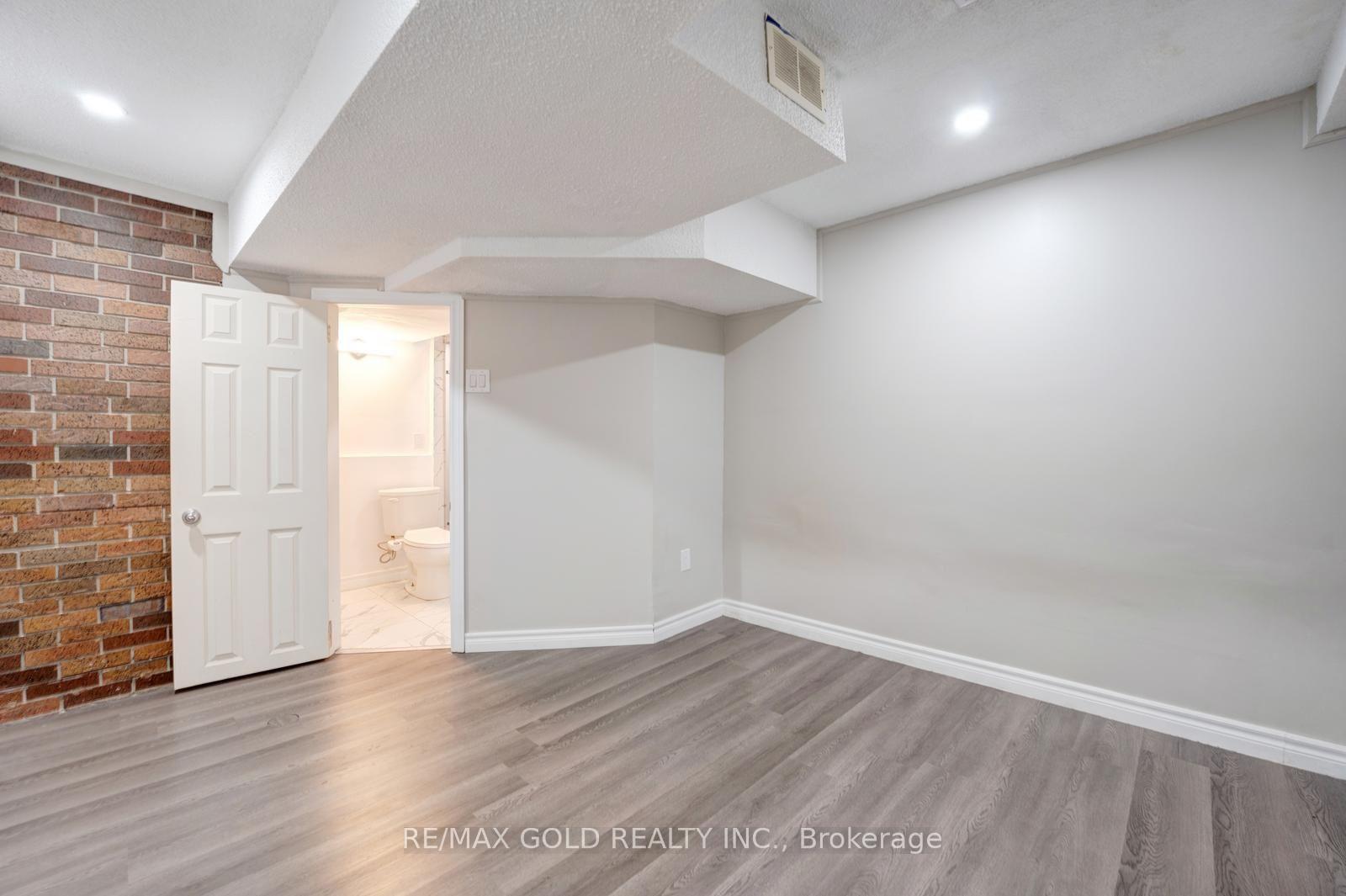 Photo 21 of 2848 Bucklepost Crescent, Mississauga, Meadowvale — HOMEH