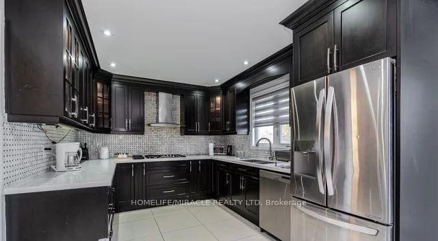 Photo 4 of 50 Hyatt Drive, Brampton, Northwood Park — HOMEH