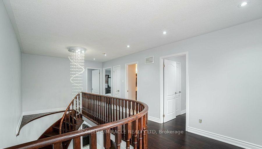 Photo 30 of 50 Hyatt Drive, Brampton, Northwood Park — HOMEH