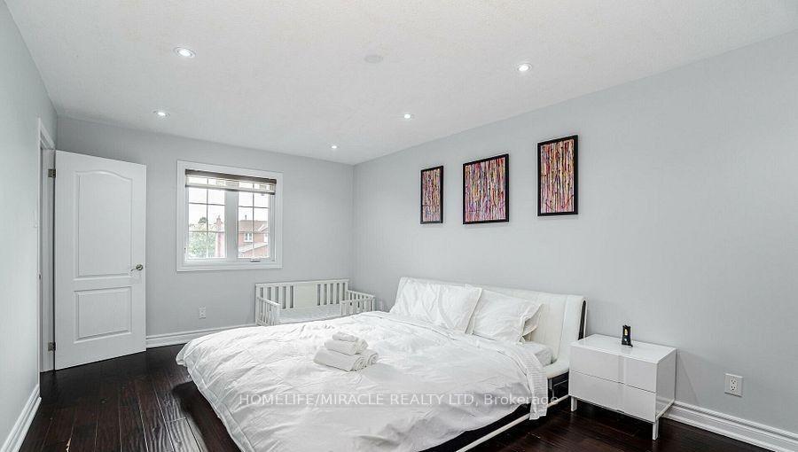 Photo 33 of 50 Hyatt Drive, Brampton, Northwood Park — HOMEH