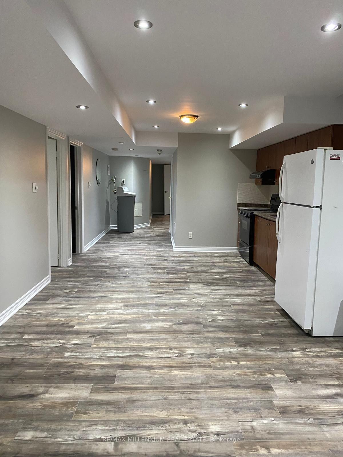 Photo 8 of 35 Southlake Boulevard, Brampton, Madoc — HOMEH