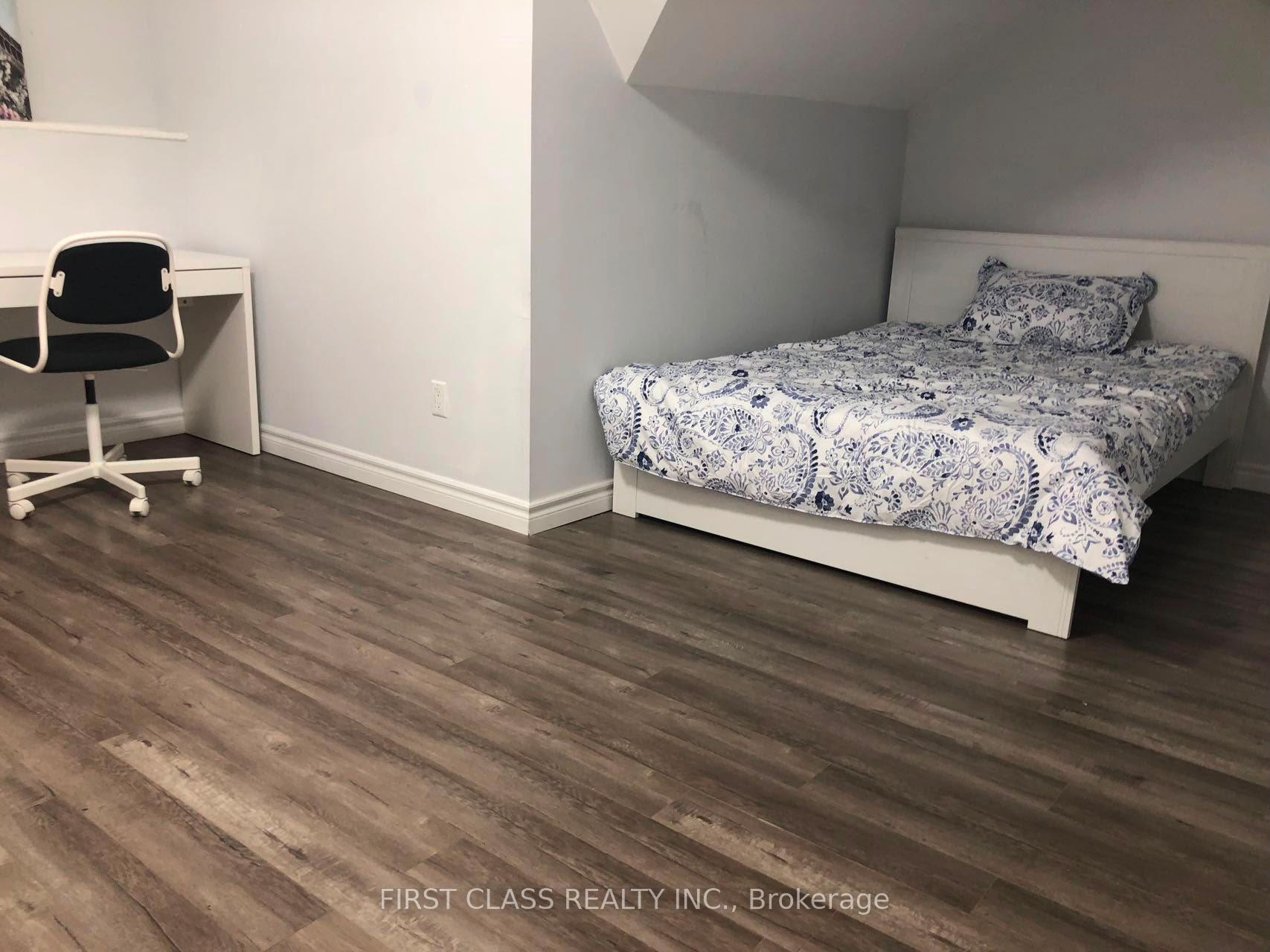 Photo 5 of Unit 3rd Floor, 524 Bathurst Street, Toronto, Palmerston-Little Italy — HOMEH