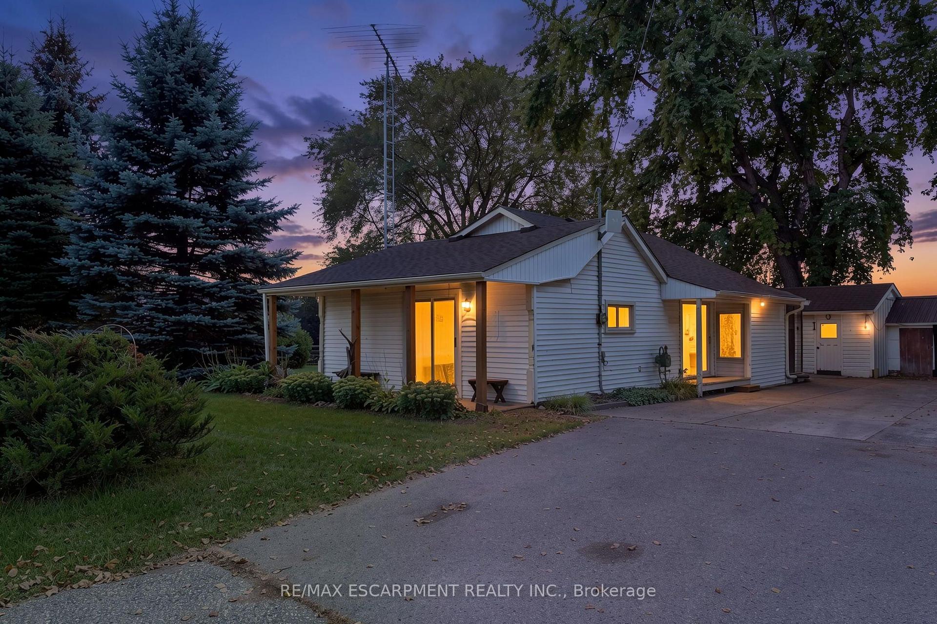 Photo 2 of 2088 Highway 3, Norfolk, Delhi — HOMEH