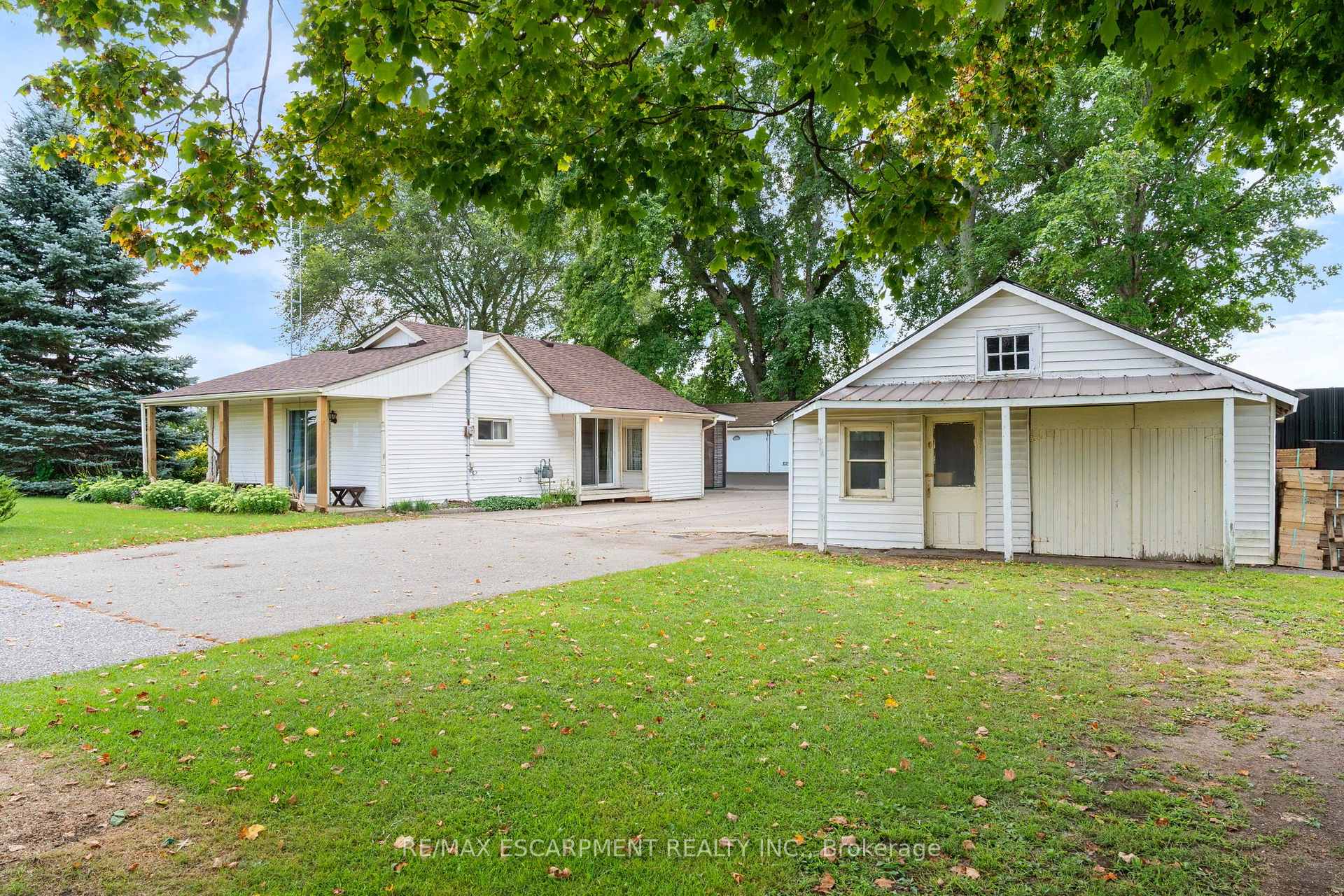 Photo 1 of 2088 Highway 3, Norfolk, Delhi — HOMEH