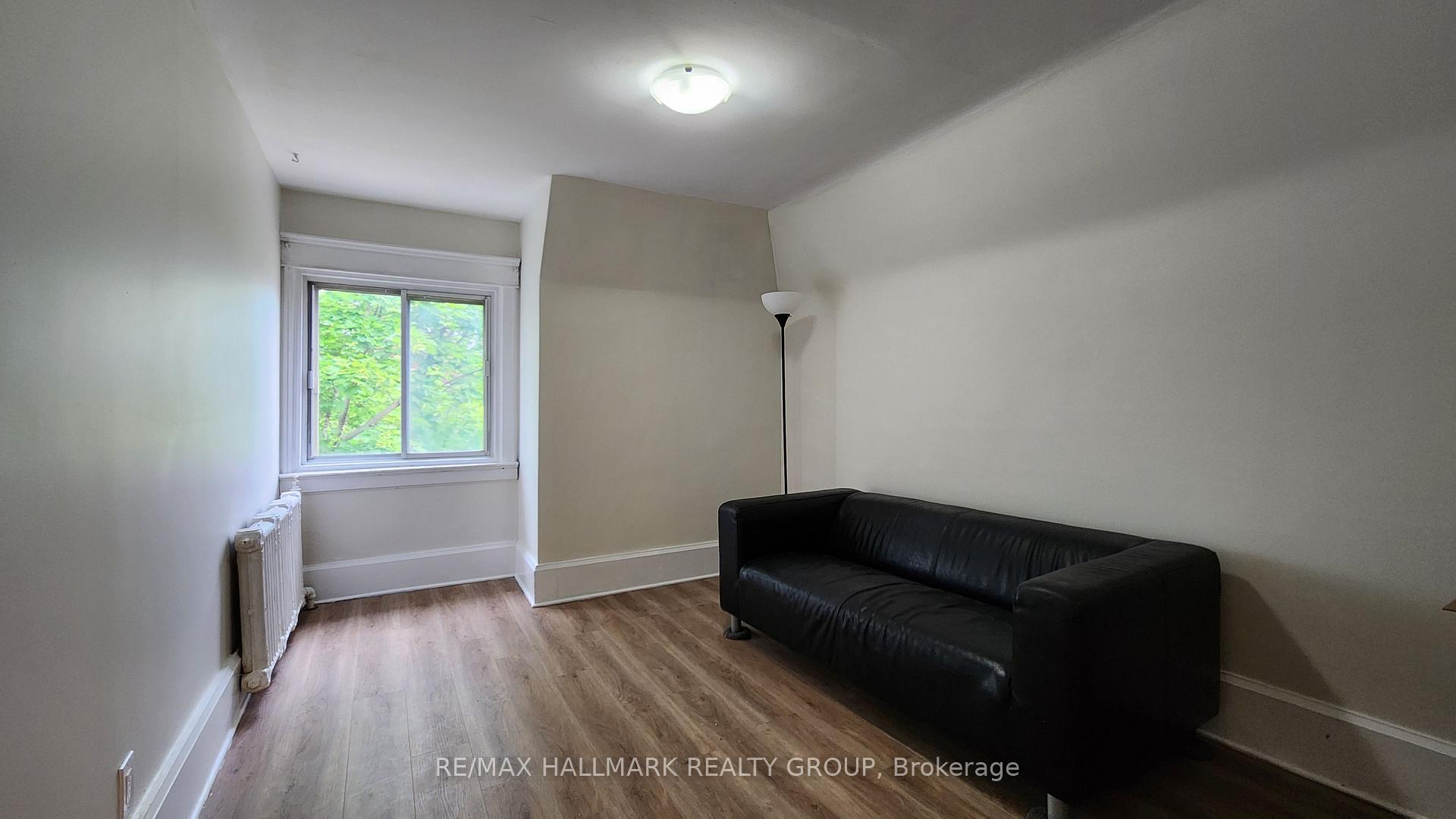 Photo 4 of Unit 3, 122 Fourth Avenue, Ottawa, Glebe — HOMEH