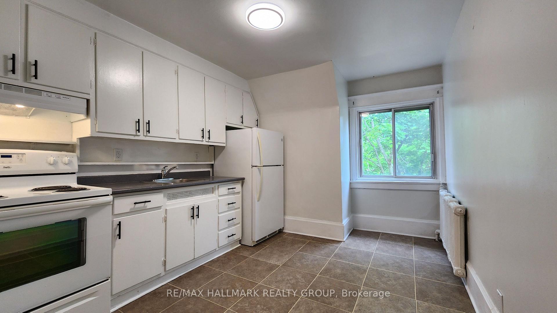 Photo 6 of Unit 3, 122 Fourth Avenue, Ottawa, Glebe — HOMEH