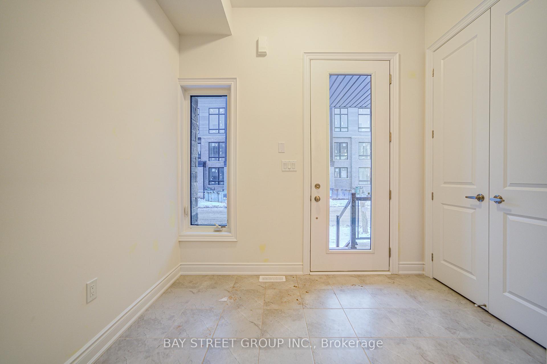 Photo 2 of 3111 Perkins Way, Oakville, Joshua Meadows — HOMEH