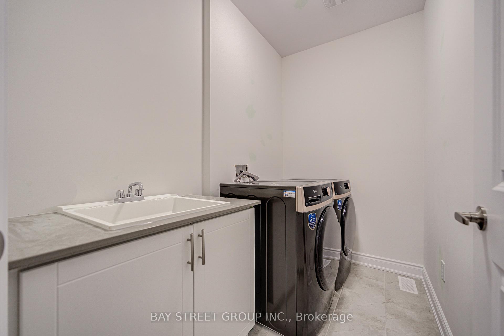 Photo 28 of 3111 Perkins Way, Oakville, Joshua Meadows — HOMEH