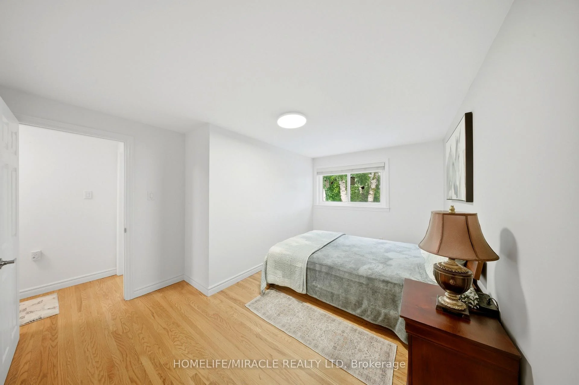 Photo 17 of 1612 Wavell Crescent, Mississauga, Applewood — HOMEH