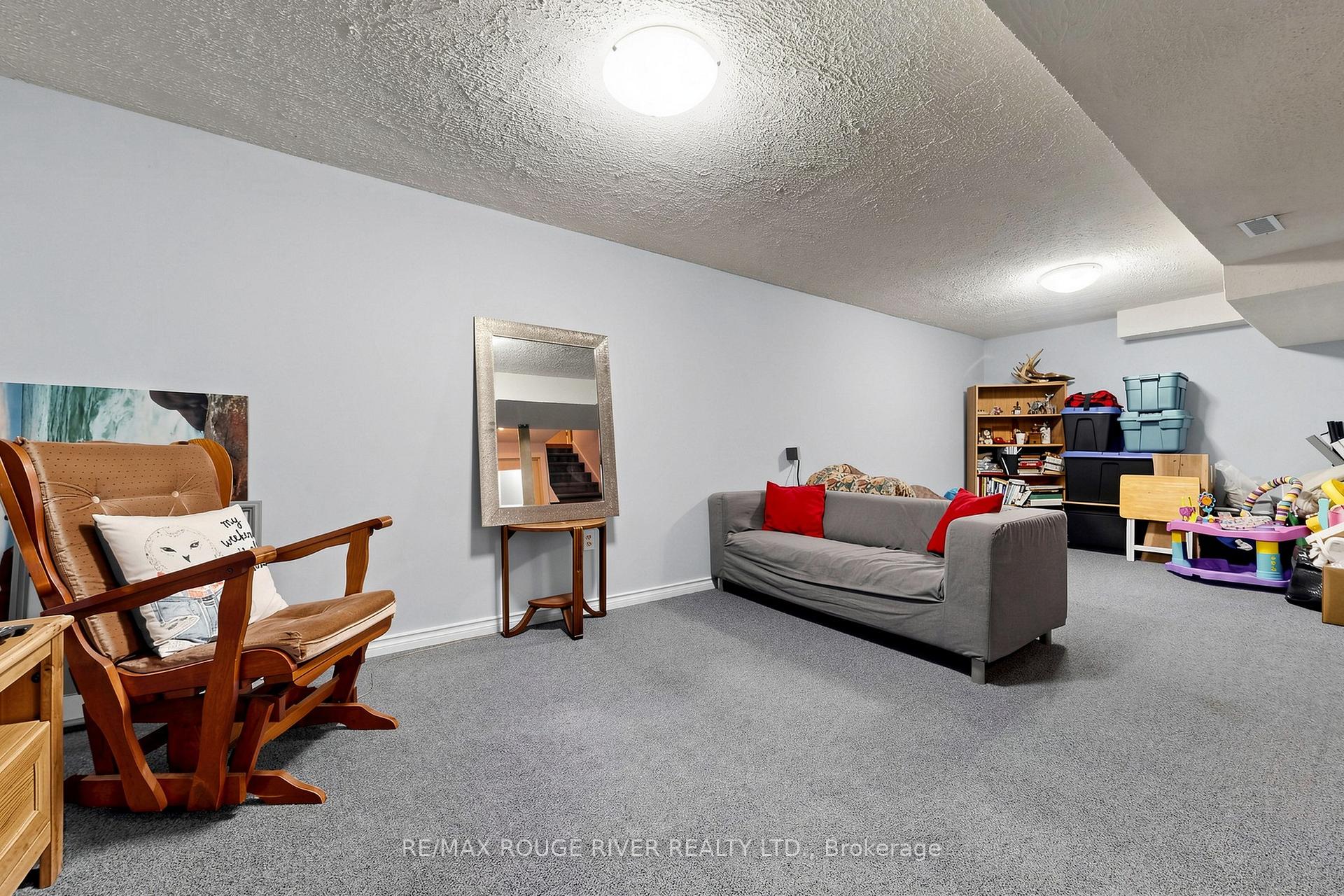 Photo 28 of 49 Gilmour Drive, Ajax, Central — HOMEH
