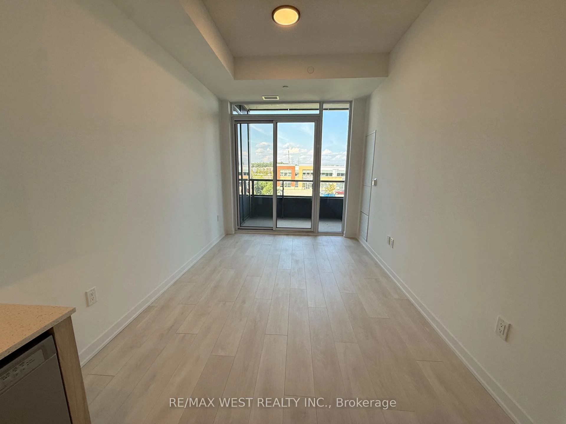 Photo 7 of Unit 321, 4878 Powers Common, Burlington, Alton — HOMEH