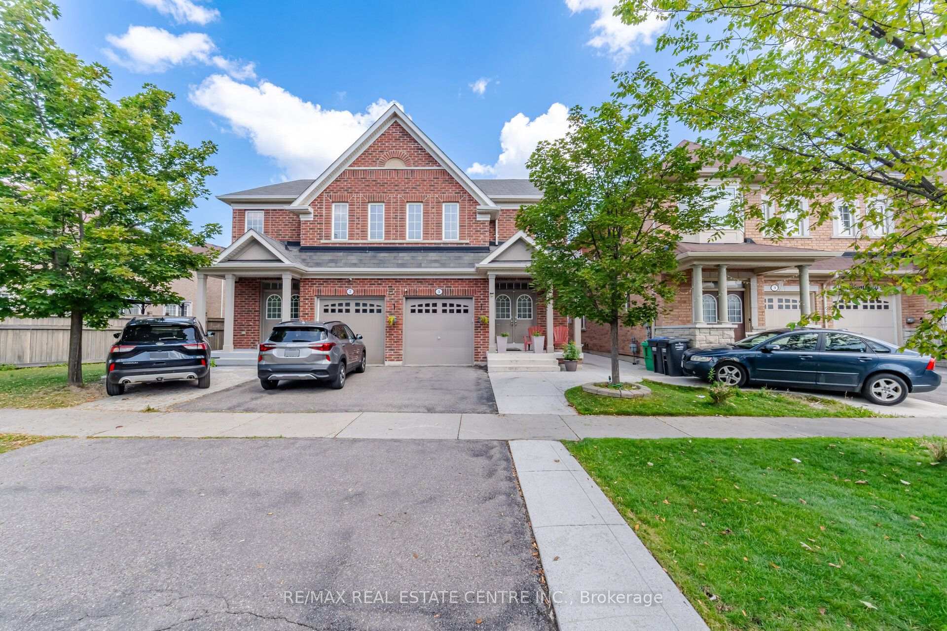 Photo 1 of 5 Delambray Street W, Brampton, Sandringham-Wellington — HOMEH