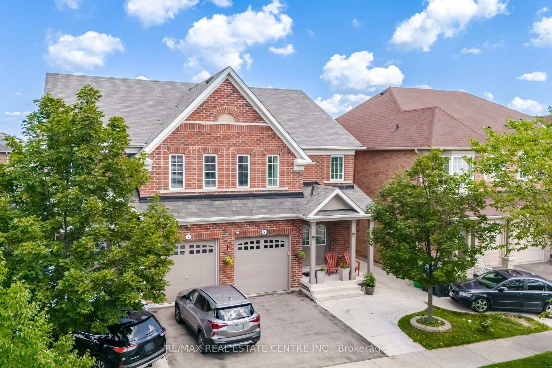 Photo 5 of 5 Delambray Street W, Brampton, Sandringham-Wellington — HOMEH