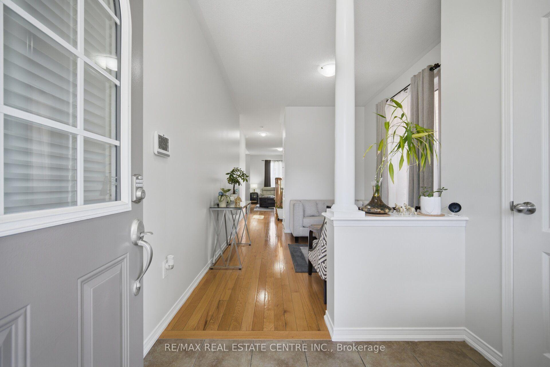 Photo 7 of 5 Delambray Street W, Brampton, Sandringham-Wellington — HOMEH