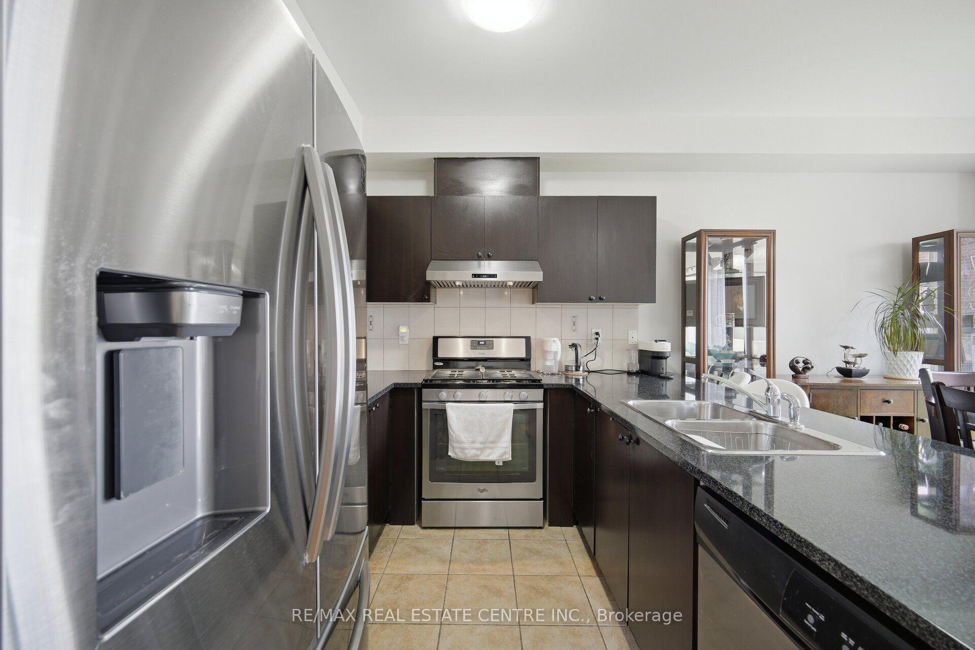 Photo 13 of 5 Delambray Street W, Brampton, Sandringham-Wellington — HOMEH