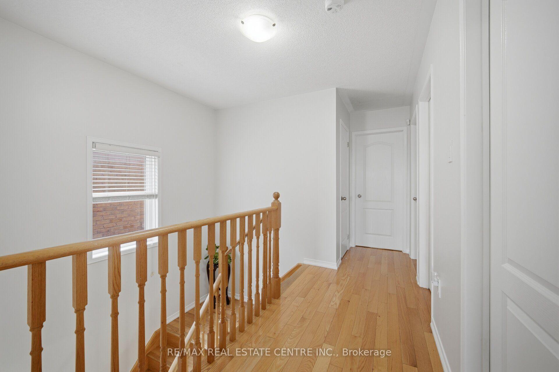 Photo 16 of 5 Delambray Street W, Brampton, Sandringham-Wellington — HOMEH