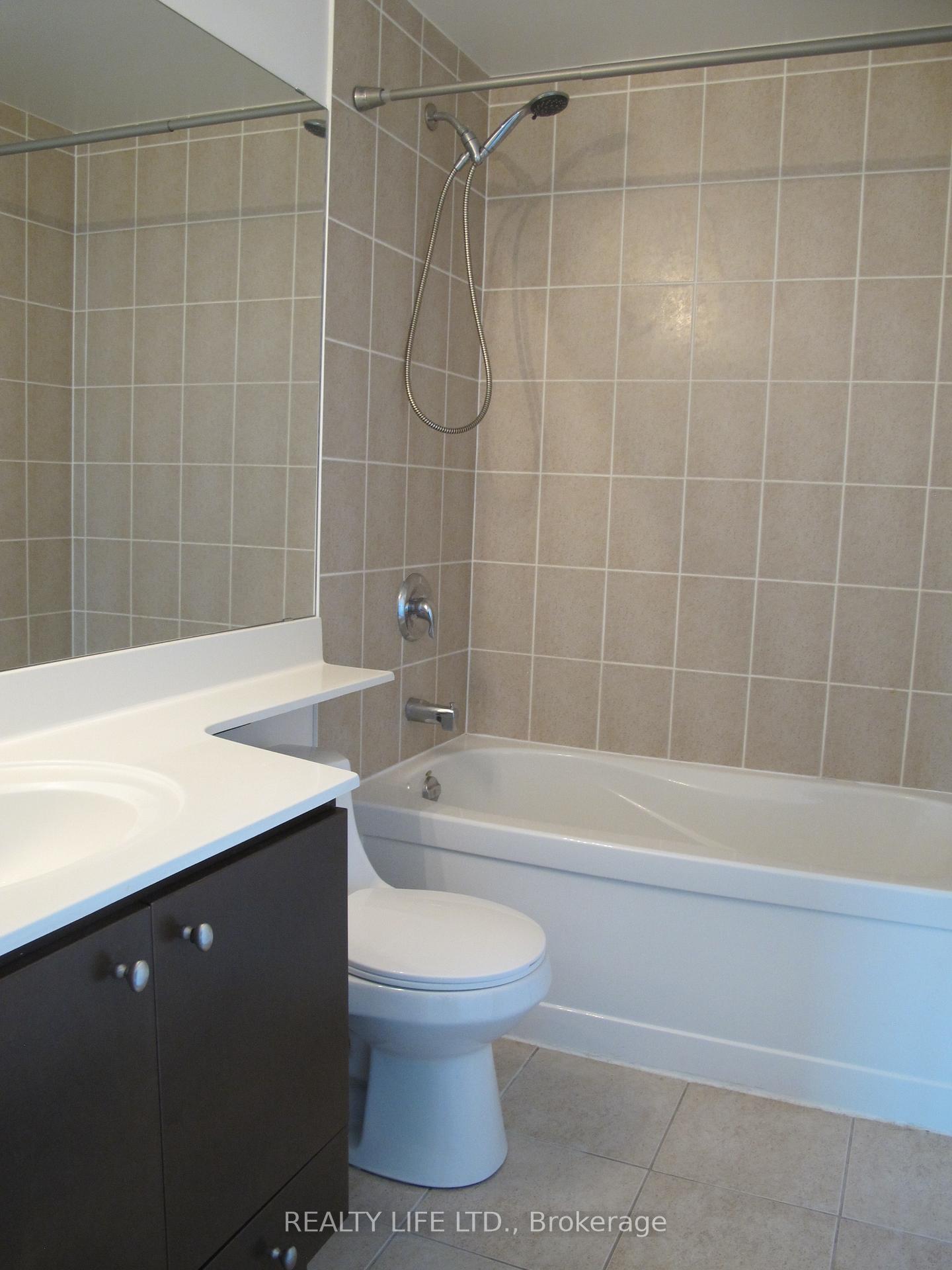 Photo 13 of Unit 1401, 60 Absolute Avenue, Mississauga, City Centre — HOMEH