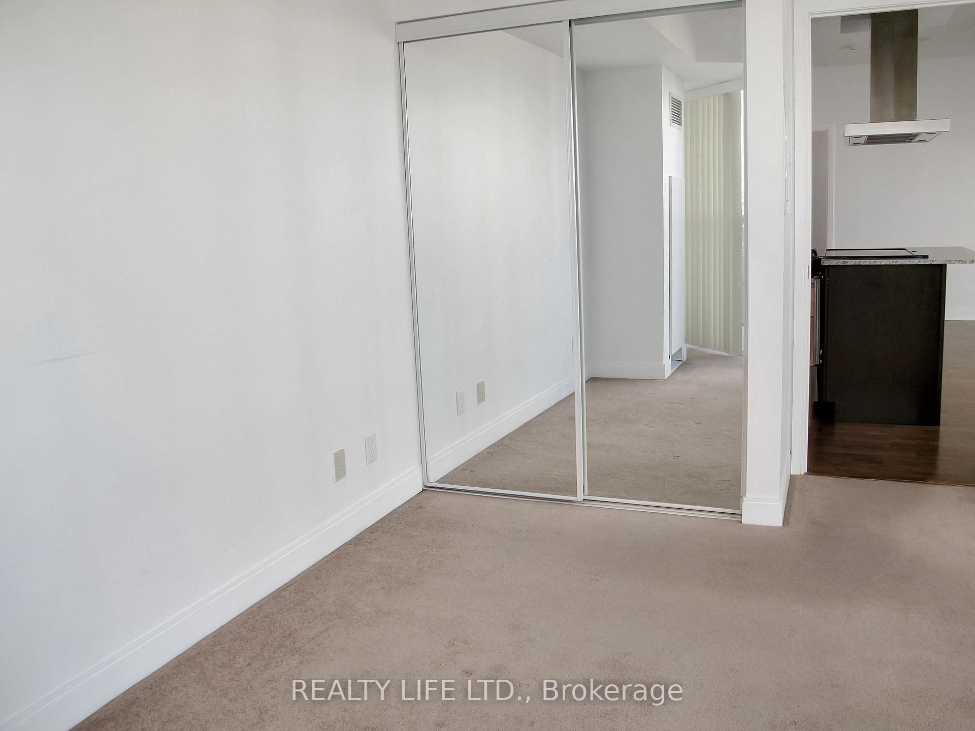 Photo 16 of Unit 1401, 60 Absolute Avenue, Mississauga, City Centre — HOMEH