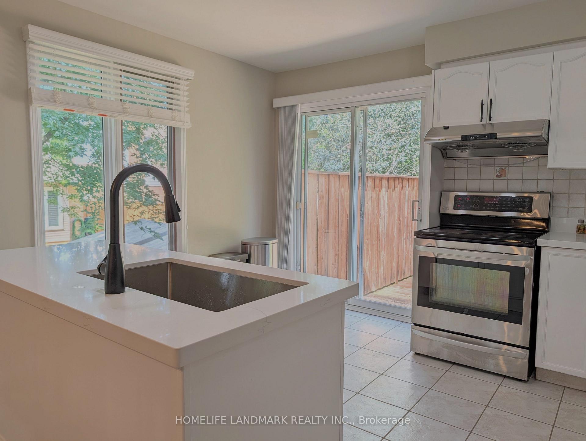 Photo 13 of 3 Pacifico Place, St. Catharines, Grapeview — HOMEH