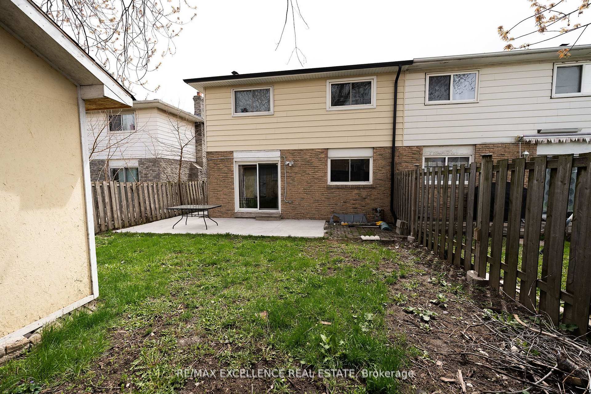 Photo 48 of 144 Abell Drive, Brampton, Madoc — HOMEH