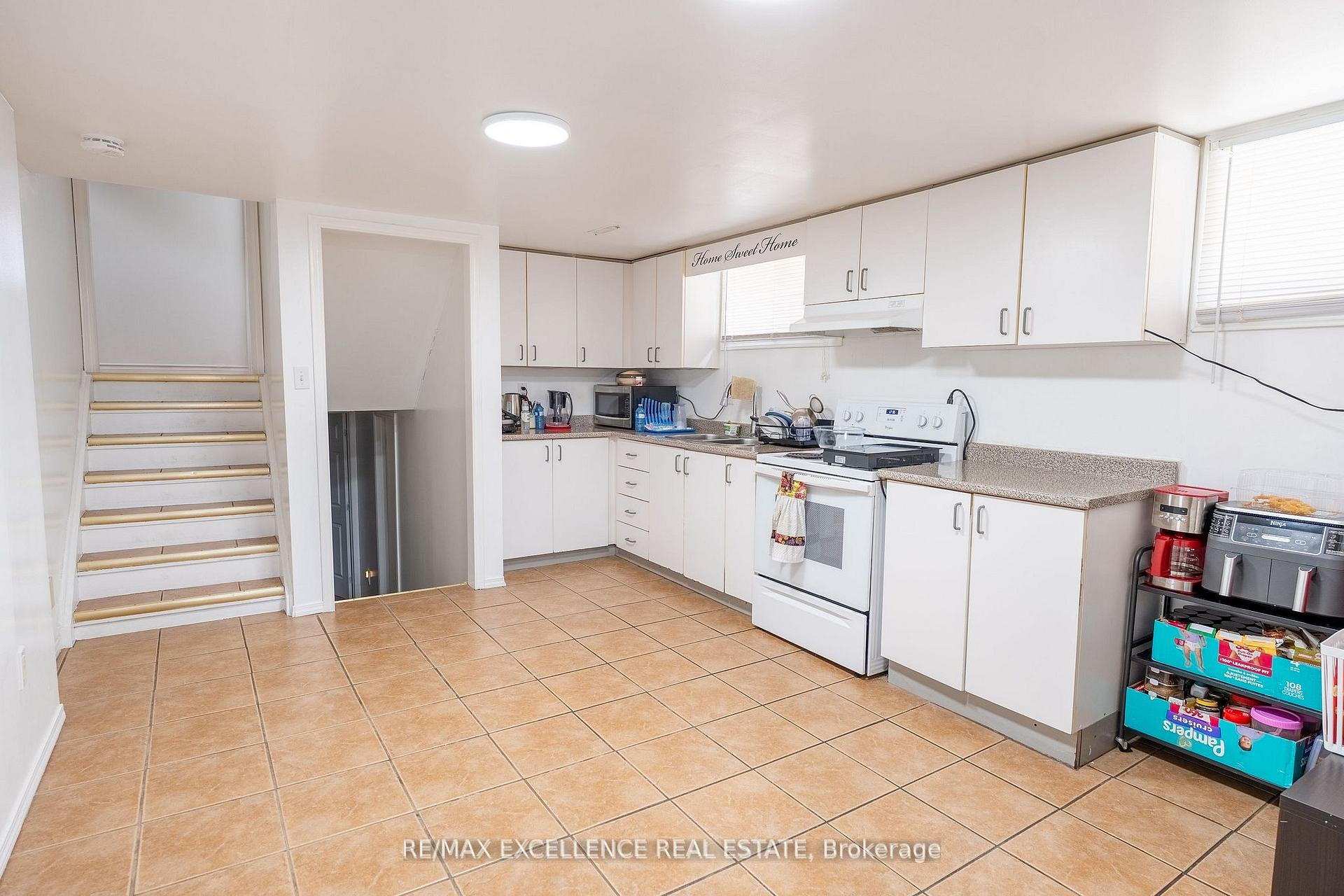 Photo 50 of 144 Abell Drive, Brampton, Madoc — HOMEH