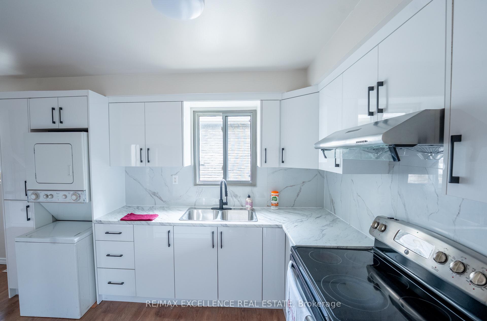 Photo 10 of 144 Abell Drive, Brampton, Madoc — HOMEH