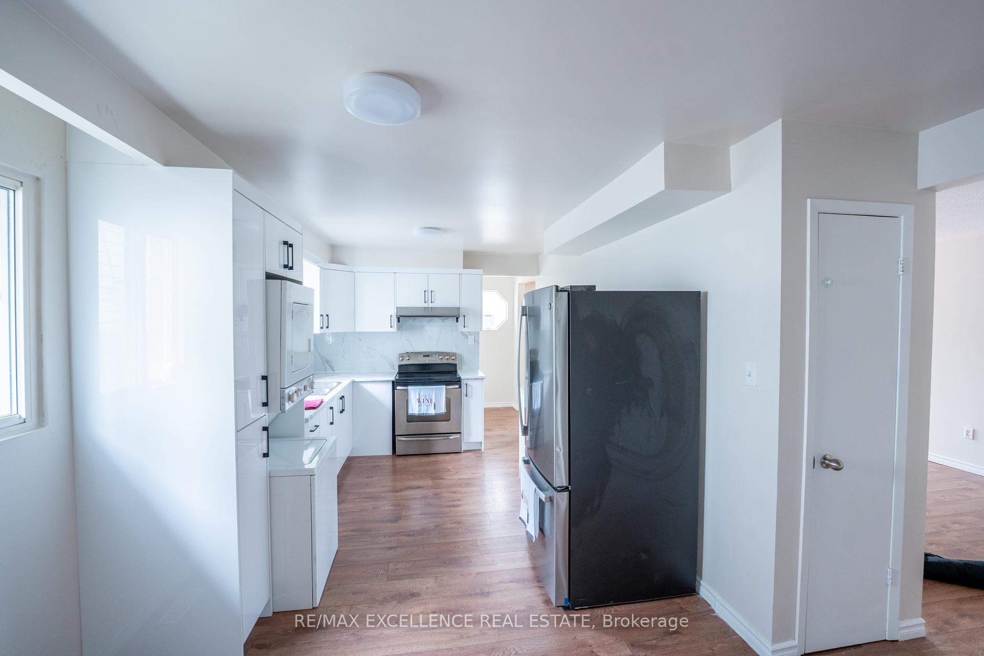 Photo 14 of 144 Abell Drive, Brampton, Madoc — HOMEH