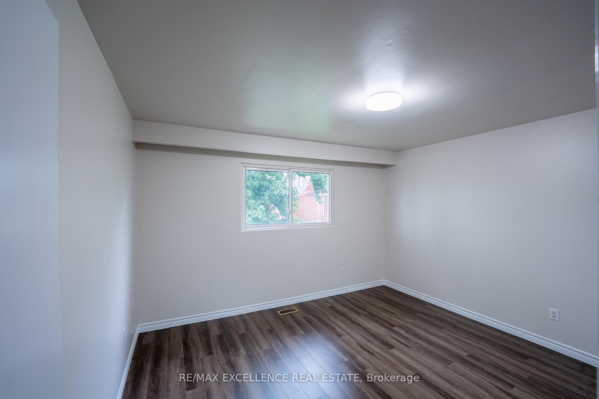 Photo 38 of 144 Abell Drive, Brampton, Madoc — HOMEH