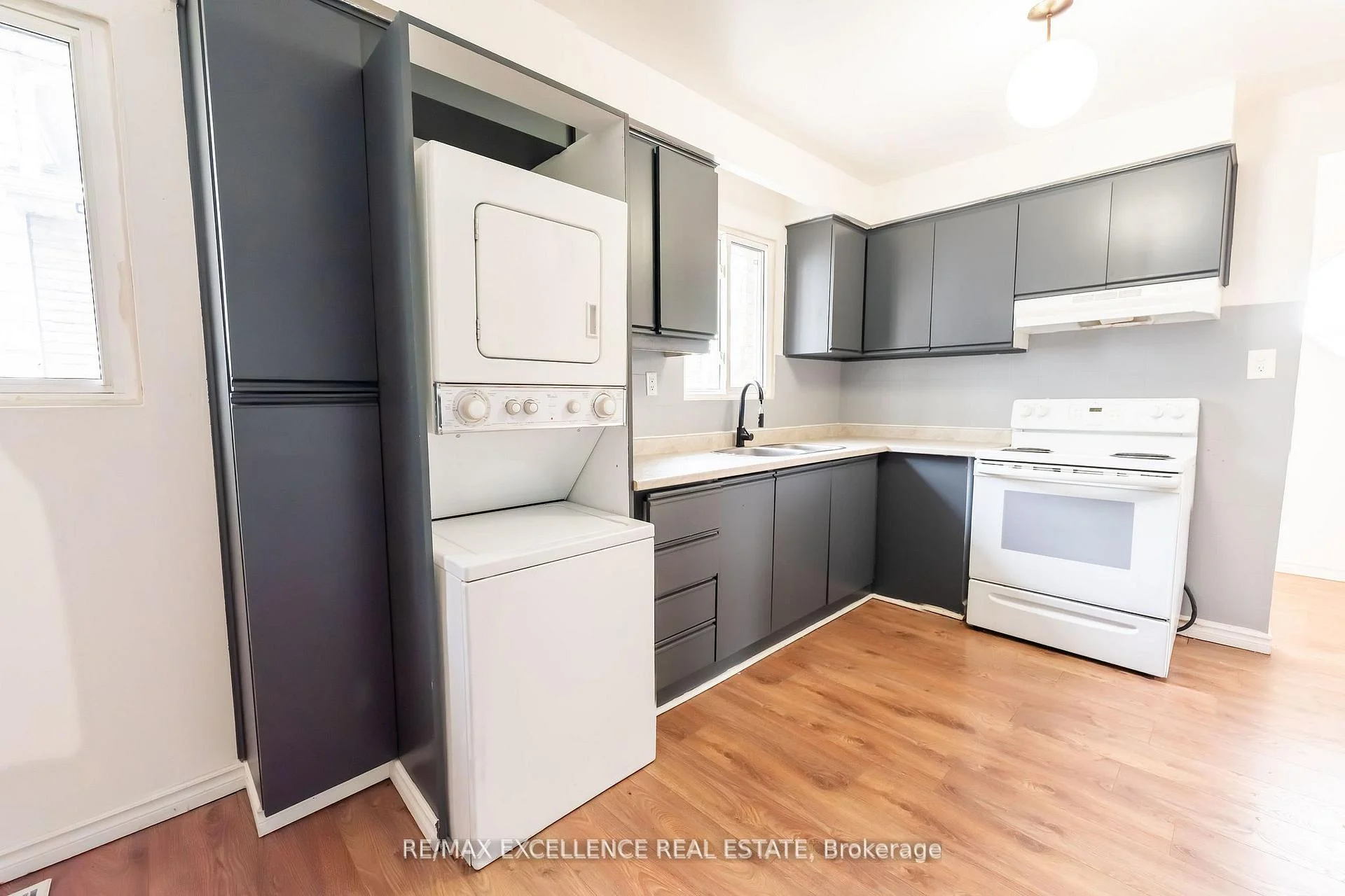 Photo 21 of 144 Abell Drive, Brampton, Madoc — HOMEH