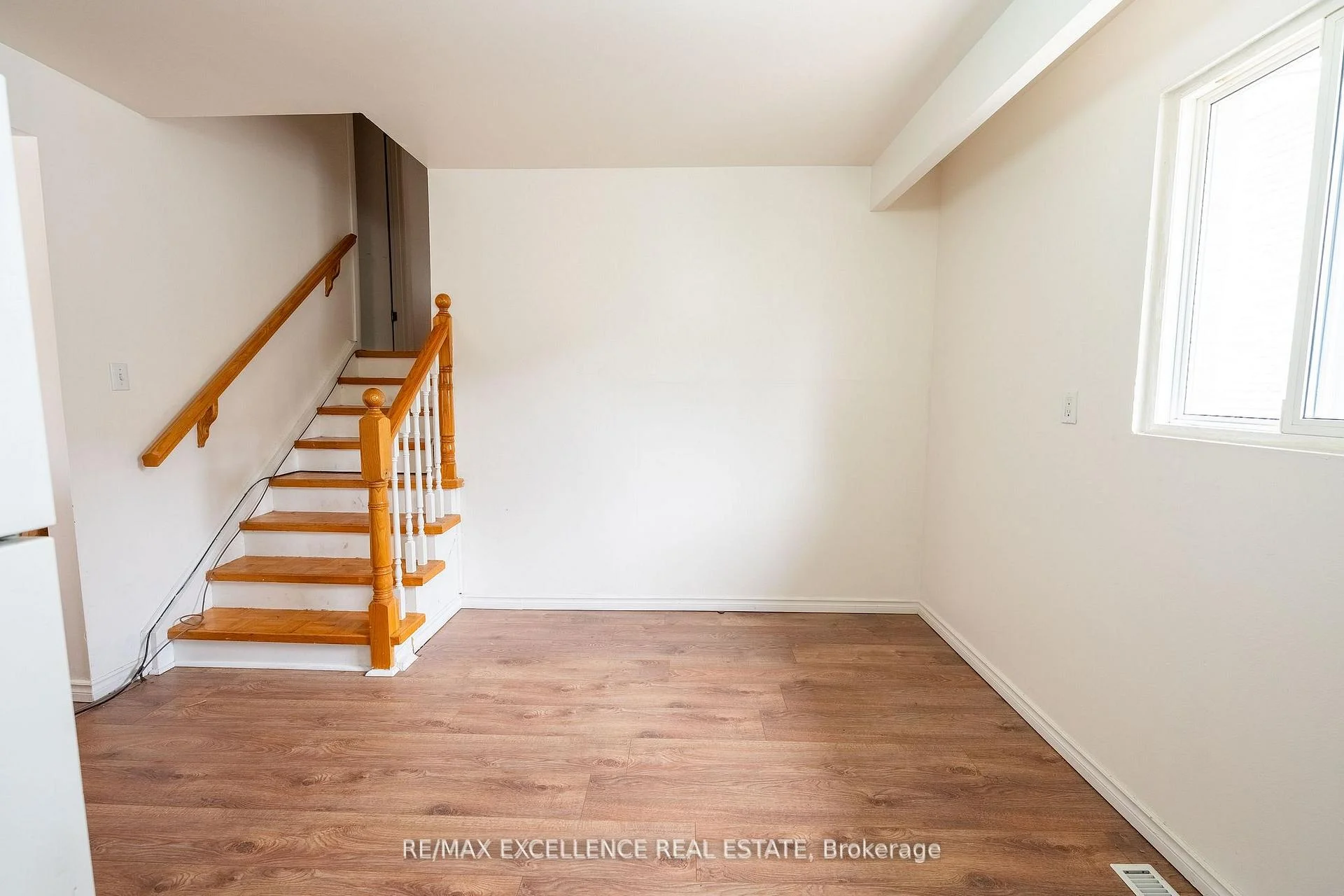 Photo 27 of 144 Abell Drive, Brampton, Madoc — HOMEH