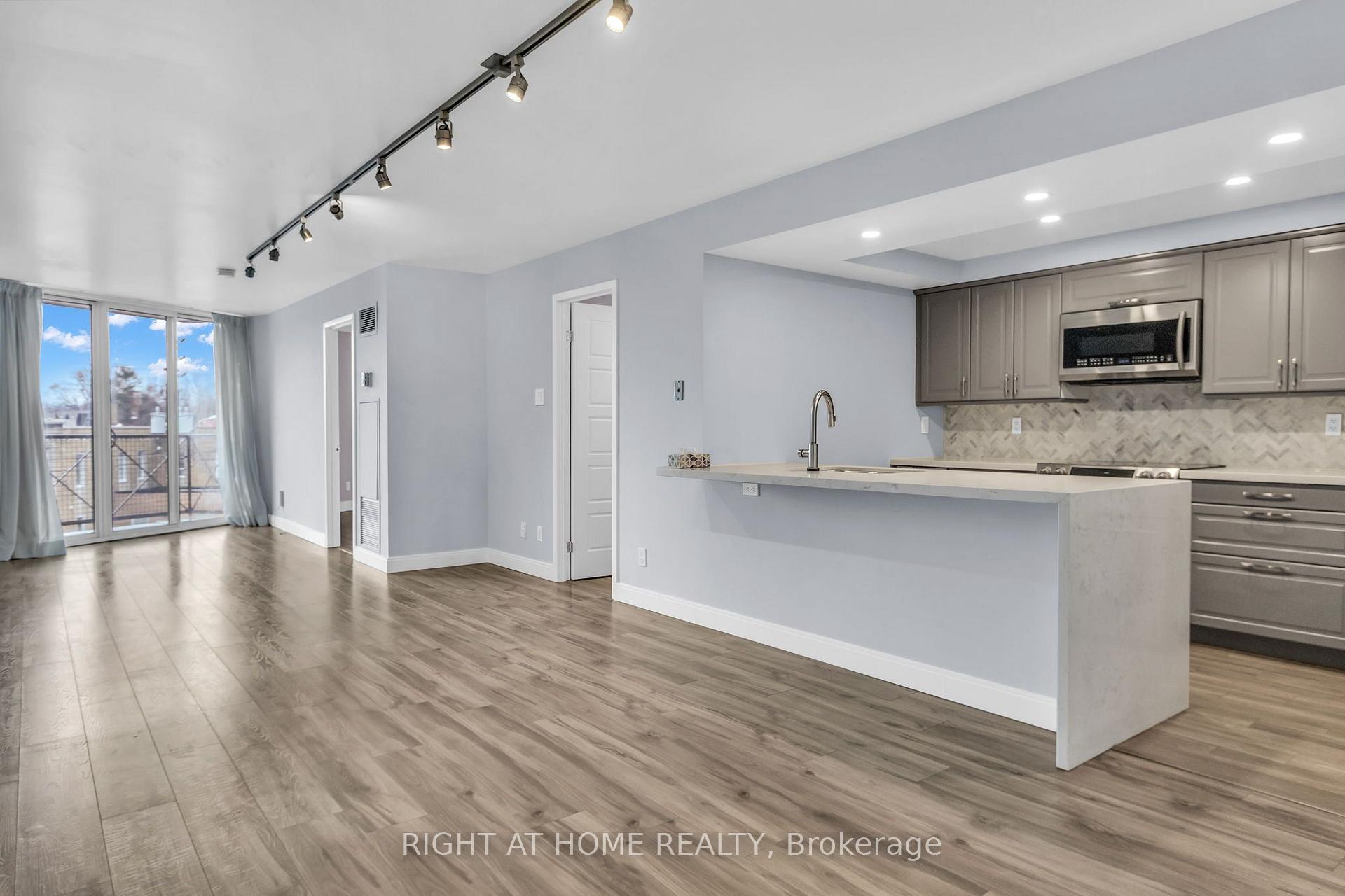 Photo 12 of Unit 406, 356 Mcrae Drive, Toronto, Leaside — HOMEH