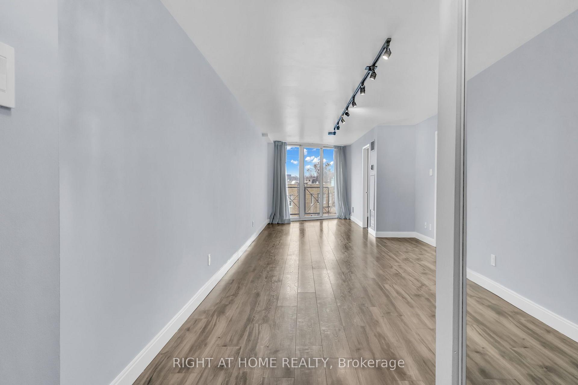 Photo 13 of Unit 406, 356 Mcrae Drive, Toronto, Leaside — HOMEH