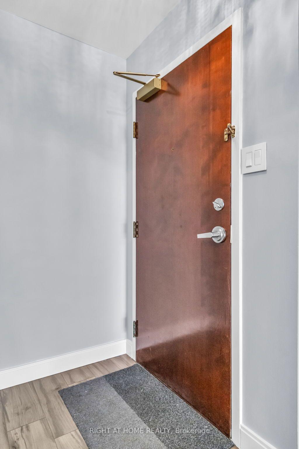 Photo 15 of Unit 406, 356 Mcrae Drive, Toronto, Leaside — HOMEH