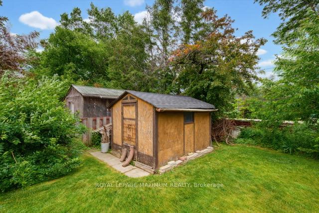 Photo 43 of 41 Strathavon Drive, Etobicoke, Mount Olive-Silverstone-Jamestown — HOMEH