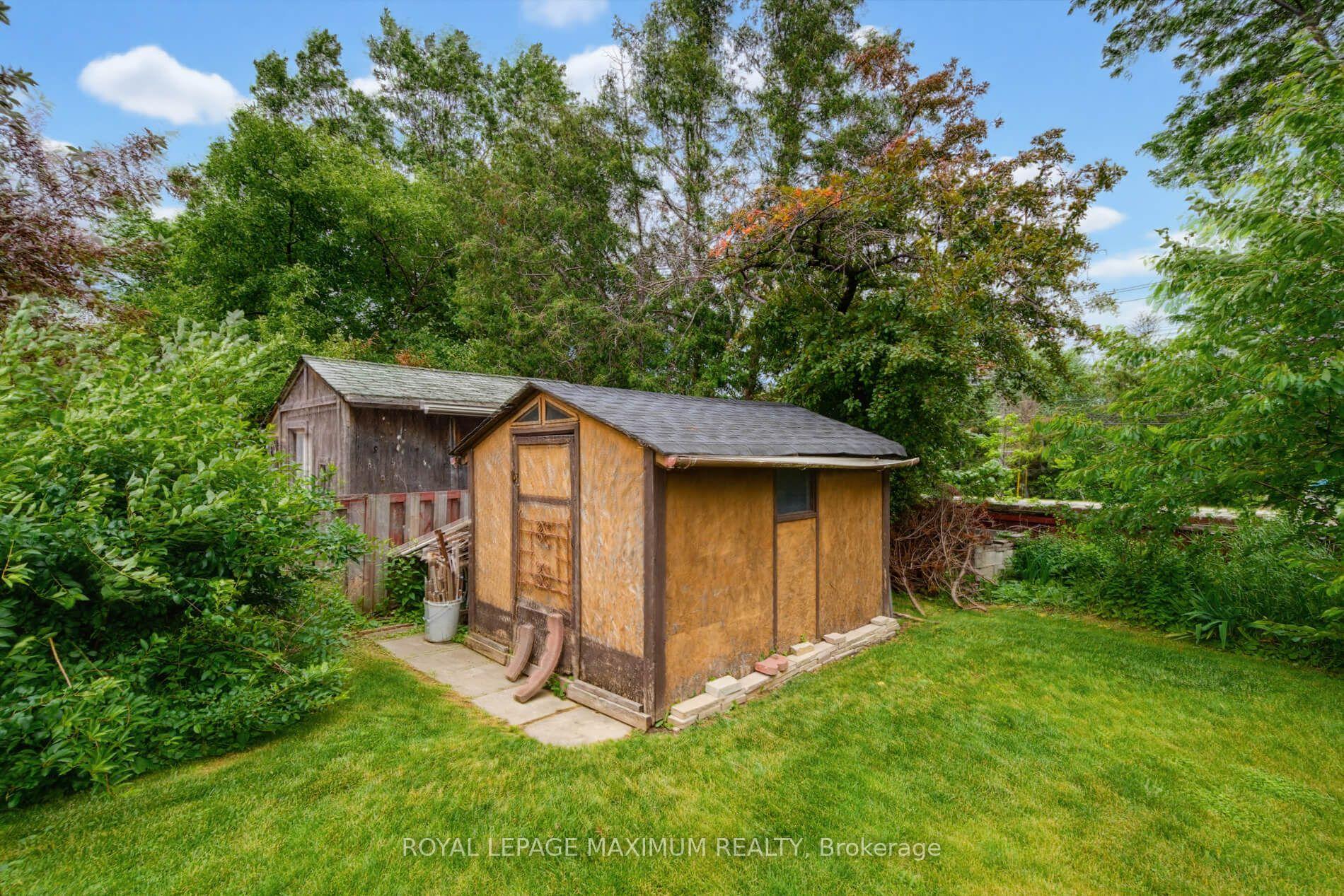 Photo 44 of 41 Strathavon Drive, Etobicoke, Mount Olive-Silverstone-Jamestown — HOMEH