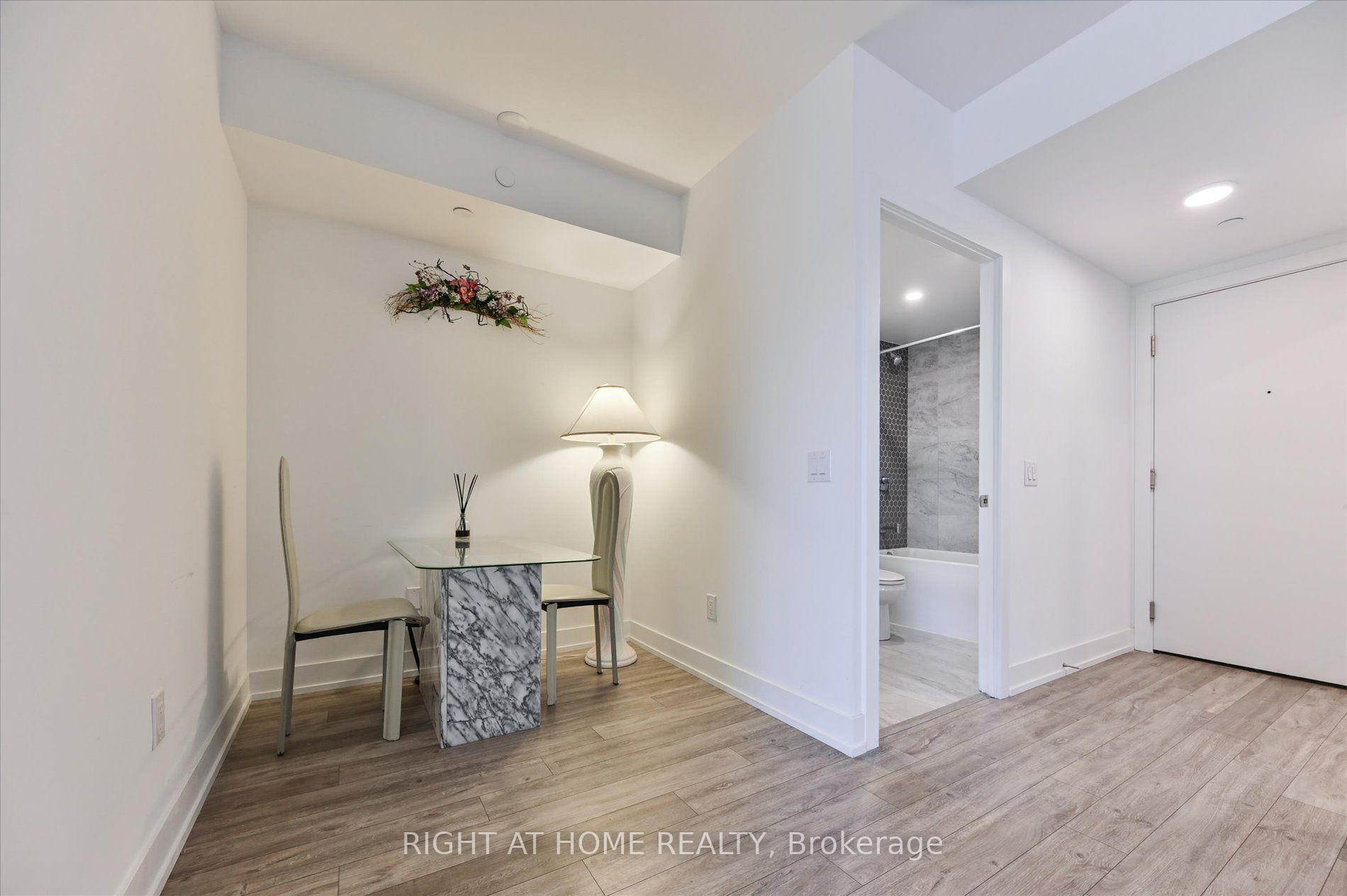 Photo 8 of Unit 510, 9 Clegg Road, Markham, Unionville — HOMEH