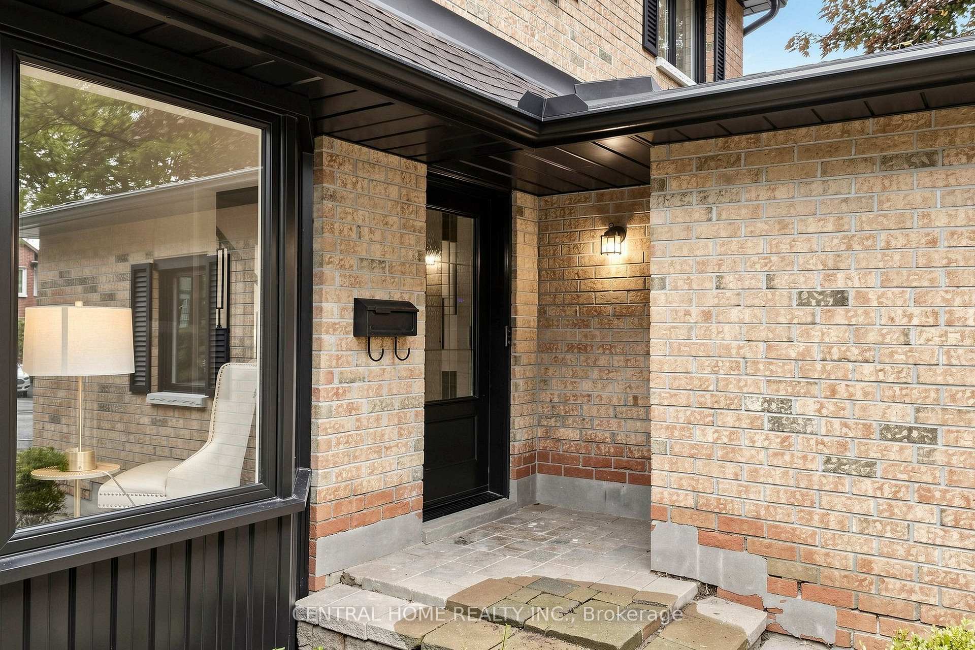 Photo 6 of 15 Closs Square, Aurora, Aurora Village — HOMEH