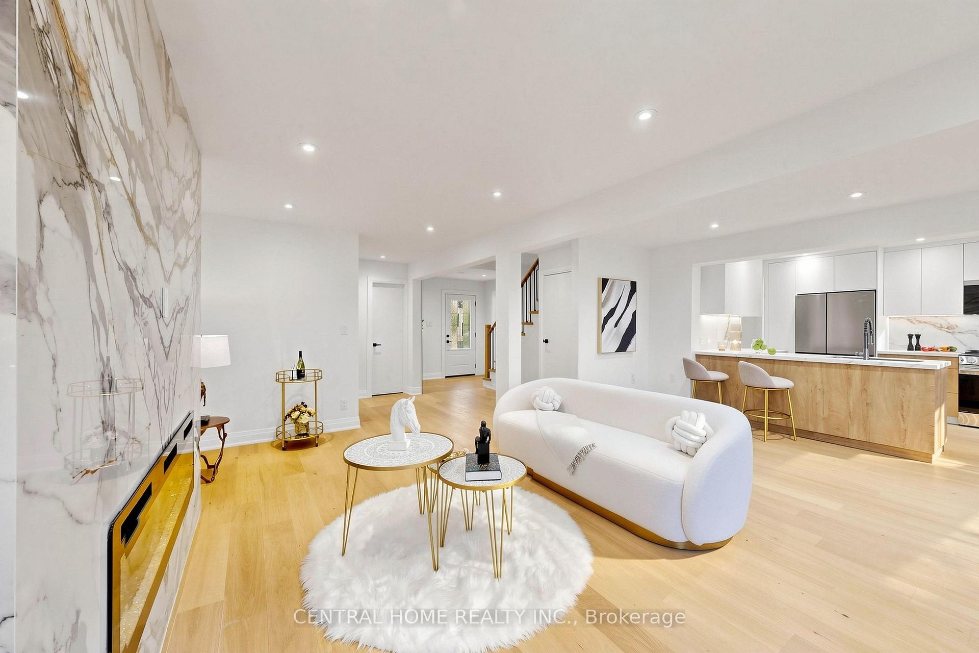Photo 11 of 15 Closs Square, Aurora, Aurora Village — HOMEH