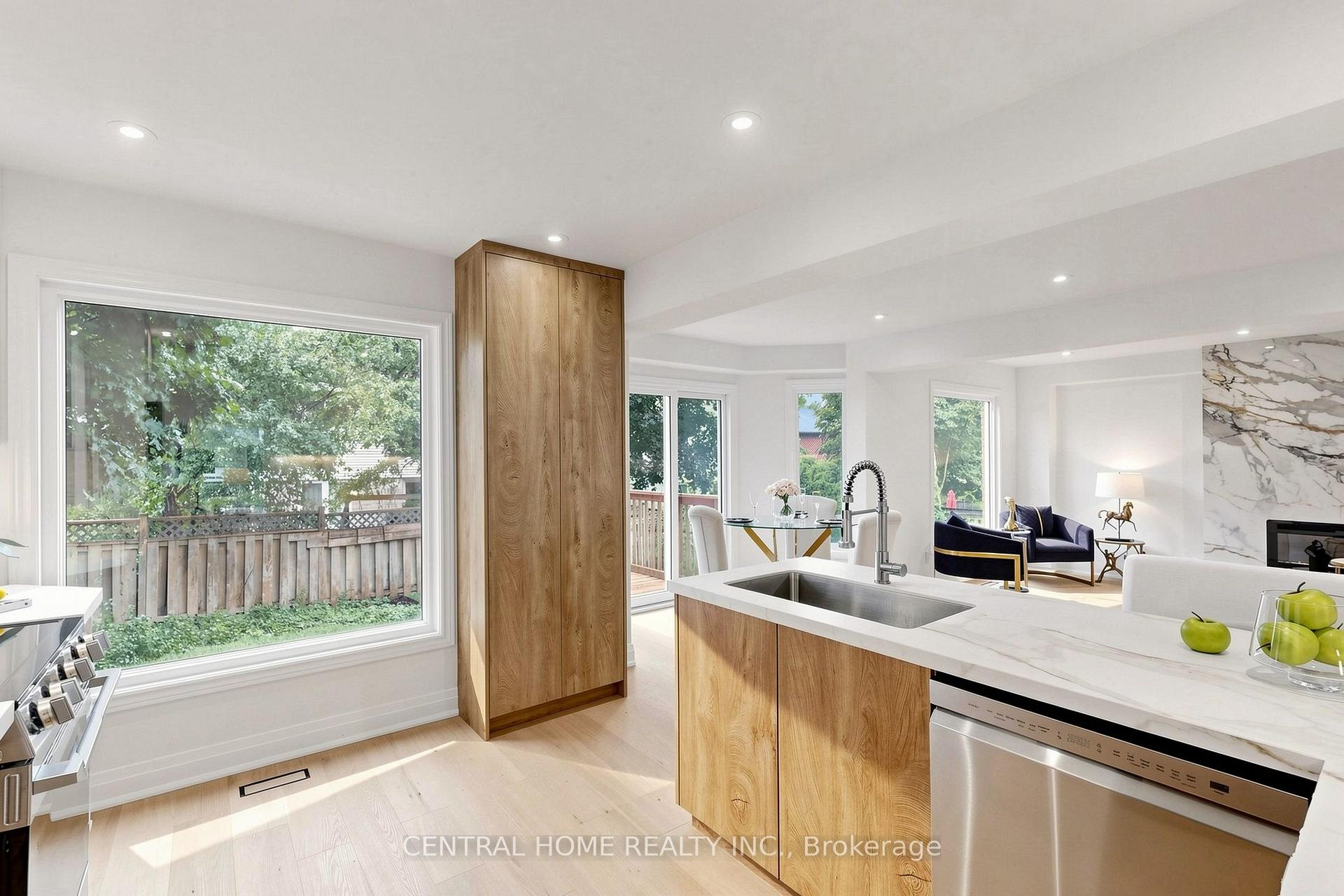 Photo 15 of 15 Closs Square, Aurora, Aurora Village — HOMEH