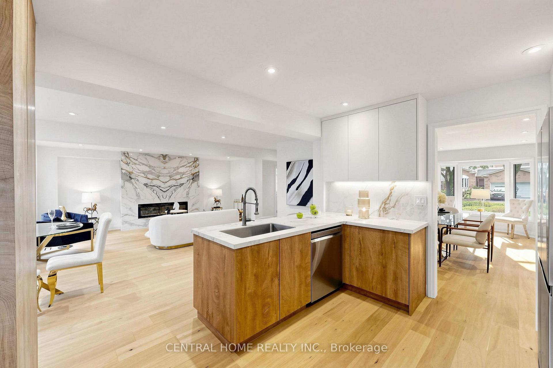 Photo 16 of 15 Closs Square, Aurora, Aurora Village — HOMEH