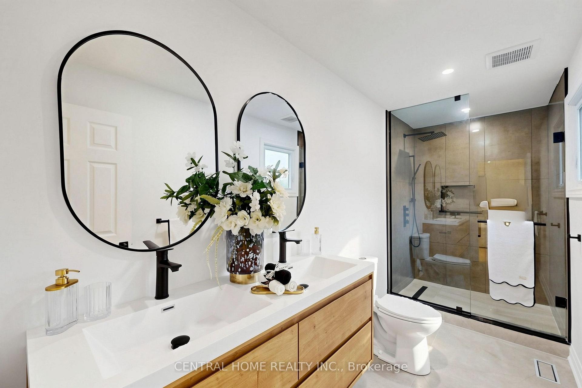 Photo 27 of 15 Closs Square, Aurora, Aurora Village — HOMEH