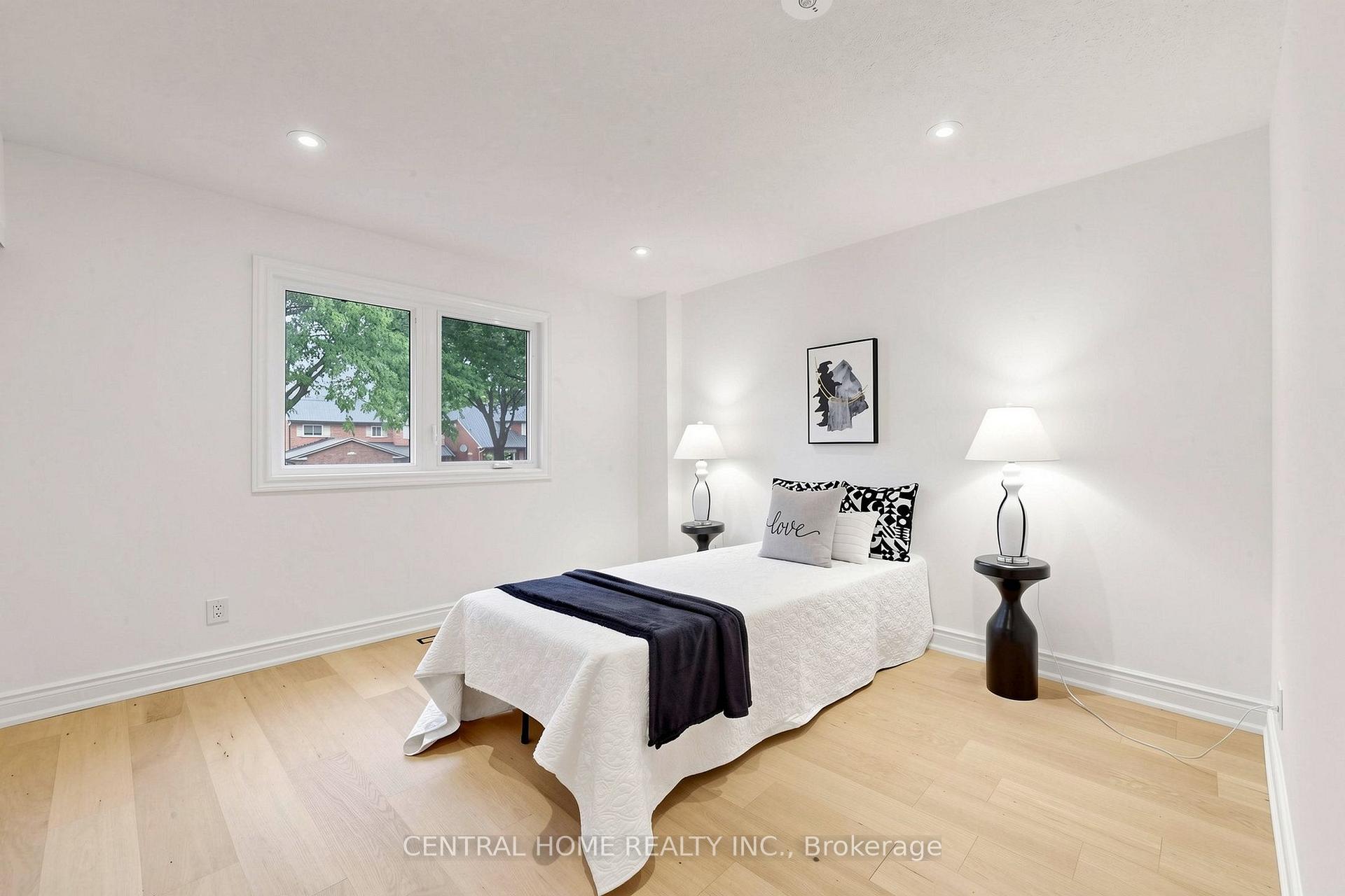 Photo 30 of 15 Closs Square, Aurora, Aurora Village — HOMEH