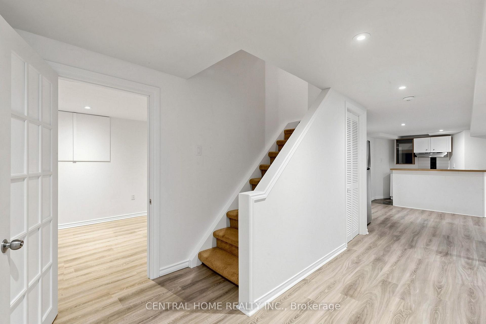 Photo 36 of 15 Closs Square, Aurora, Aurora Village — HOMEH