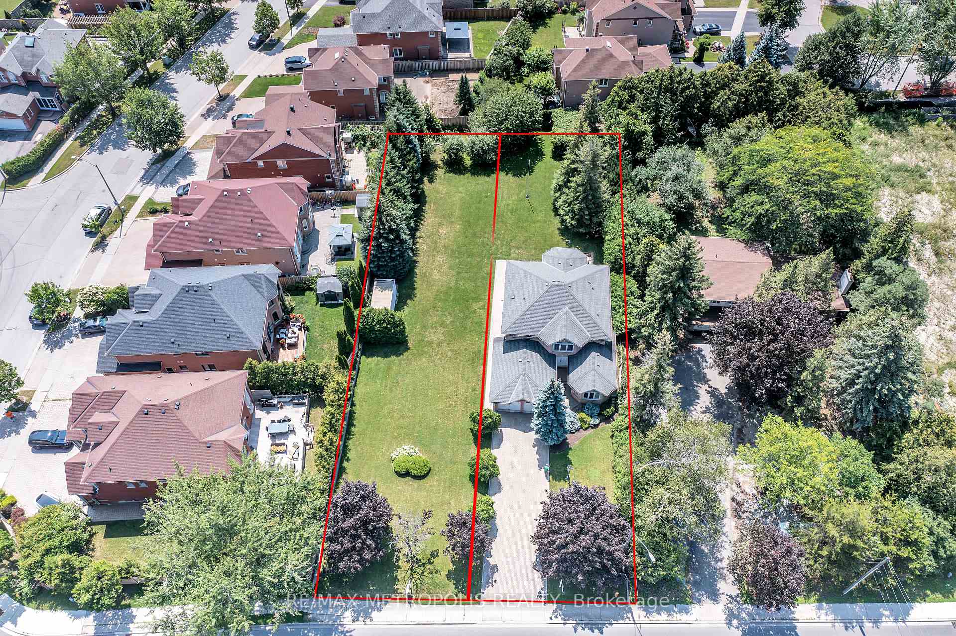 Photo 1 of 5097 14th Avenue, Markham, Milliken Mills East — HOMEH